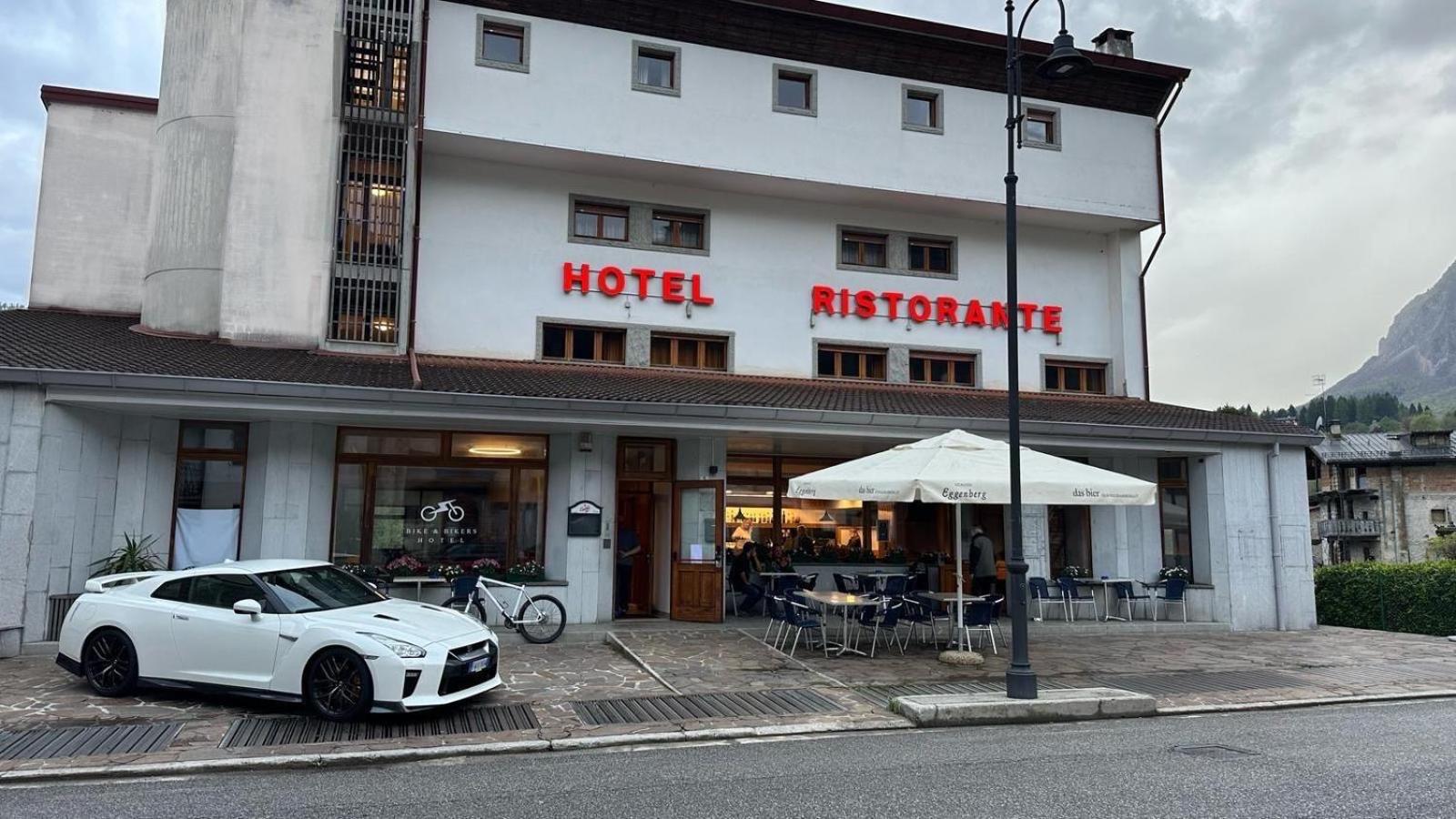 Bike & Bikers Hotel Restaurant Ampezzo Exterior photo